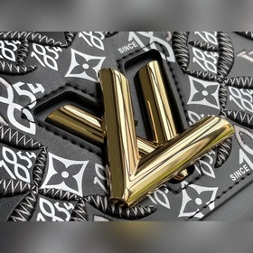 LV Артикул： M57442  Сумка Twist среднего размера Изготовлена из