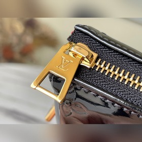 LV Модель： M57783 Черная сумка Coussin среднего размера из лакир