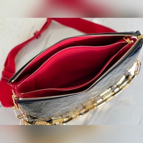 LV Модель： M57783 Черная сумка Coussin среднего размера из лакир