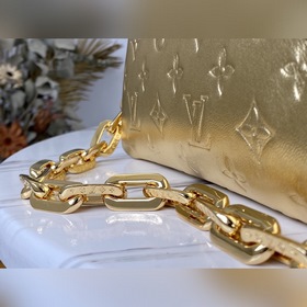 LV Модель： M57790 Золотая сумка Coussin Small Блеснула на весенн