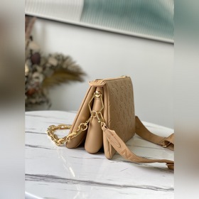 LV Артикул： M57791 Абрикосовый  Coussin маленькая сумка Из капс