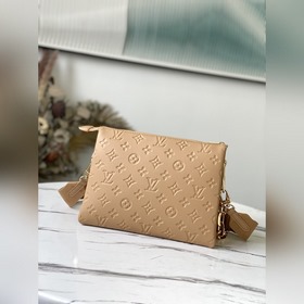 LV Артикул： M57791 Абрикосовый  Coussin маленькая сумка Из капс