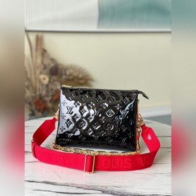 LV Модель： M57793 Черная сумка Coussin с золотой пряжкой Блеснул