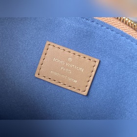 LV Модель： M57796 Сумка Coussin BB в цвете абрикос Была представ