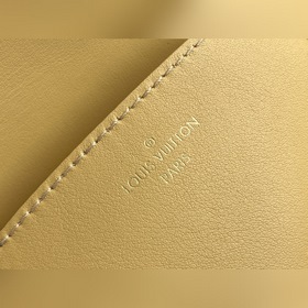 LV Артикул： M57942 Банановый желтый  Сумка New Wave Multi-Poche