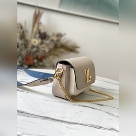 LV Модель： M58554 Серо-коричневая сумка Lockme Tender Изготовлен