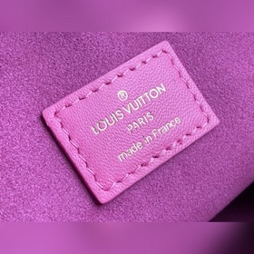 LV Артикул： M58628  Coussin маленькая сумка Из капсульной колле