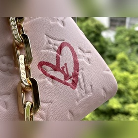LV Артикул： M58739  Coussin маленькая сумка Из капсульной колле