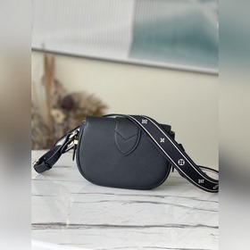 LV Артикул： M58967 Черная сумка Pont 9 Soft Изготовлена из зерни