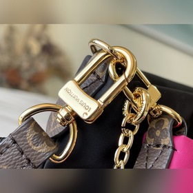 LV Артикул： M58980 Черный / Розовый Maxi Multi Pochette Accessoi