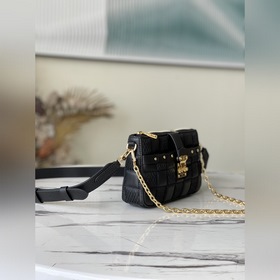 LV Артикул： M59046 Черная сумка Pochette Troca Сумка-почта, выпо