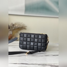 LV Артикул： M59046 Черная сумка Pochette Troca Сумка-почта, выпо