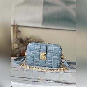 LV Артикул： M59115 Синяя сумка Troca Сумка Damier стеганым узоро