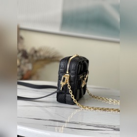 LV Артикул： M59116 Черная сумка Troca Сумка Damier стеганым узор
