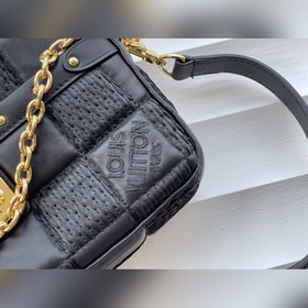 LV Артикул： M59116 Черная сумка Troca Сумка Damier стеганым узор