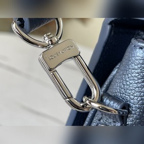 LV Модель： M59211 Синий цвет и миниатюрный размер подчеркивают э