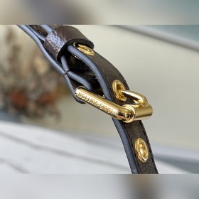 LV Артикул： M59257 Сумка Pochette Métis из коллекции осень-зима 