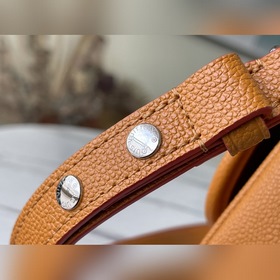 LV Артикул： M59457 Карамельно-коричневый  Сумка Buci Изготовлен