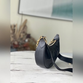 LV Артикул： M59799 Черный Сумка из кожи с обильным стеганым узор
