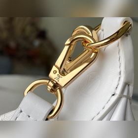 LV Модель： M59959 Белая сумка Мягкая форма из плотной кожи стега