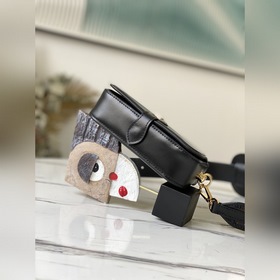 LV Артикул： M69841 Черный Сумка Officier Сочетание кожи деталей 