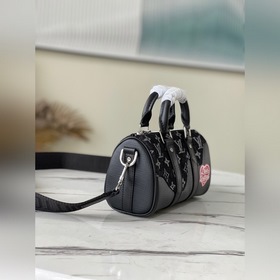 LV Артикул： M81010 Keepall в мини-версии Раннее весна 2022 года