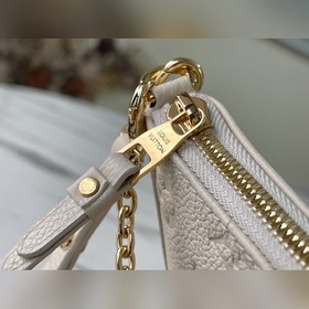 LV Модель： M81066 Easy Pouch On Strap Сумка Весенняя коллекция 2