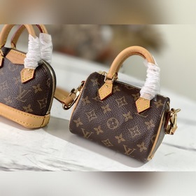 LV Артикул： M81081 Комплект Три мини-сумки： модели Speedy, Alma 