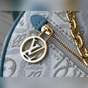 LV Модель： M81094 Loop Полулунная сумка-багет Сумка Croissant из