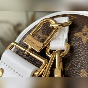 LV Модель： M81485 Сумка в форме багета вдохновленархивами , а S