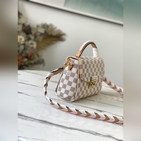 LV Артикул： N50053 CROISETTE Компактная и современная сумка чере