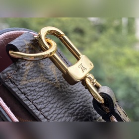 LV Артикул： M80091 Новый розовый цвет, комплект из трех предмето