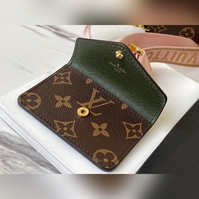 LV Артикул： M80091 Розовый комплект из трех предметов MULTI POCH