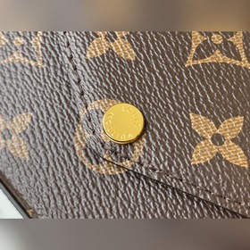 LV Артикул： M80091 Розовый комплект из трех предметов MULTI POCH