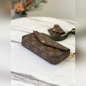 LV Артикул： M80091 Зеленый комплект из трех предметов MULTI POCH