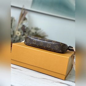 LV Артикул： M40712 Сумка через плечо Эта сумка является классич