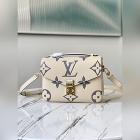 LV Артикул： M45384 Кремово-белая сумка Pochette Métis с тисненым
