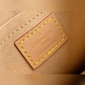 LV Модель： M80288 Сумка Petit Sac Plat Николя Гескьер объединил 