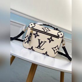 LV Модель M45384 Молочный белый &nbsp; Сумка Pochette Métis С