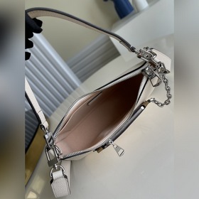LV Модель： M80688 Белая сумка MARELLE Сумка Marelle изготовлена 