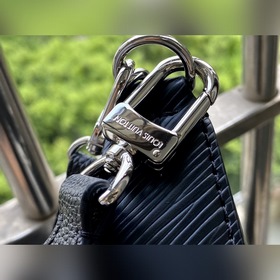 LV Модель： M80689 Черная сумка MARELLE Сумка Marelle из кожи Epi