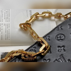 LV Модель： M57790 Черная сумка Coussin Small Блеснула на весенне
