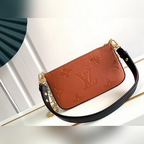 LV Артикул： M80399 Серия с леопардовым принтом Multi Pochette Ac