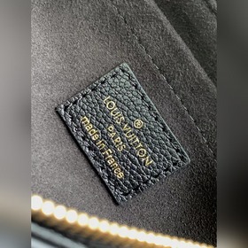 LV Артикул： M80399 Серия с леопардовым принтом Multi Pochette Ac