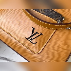 LV Модель： M80794 Коричневая сумка MARELLE Сумка Marelle из кож
