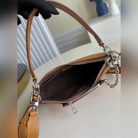 LV Модель： M80794 Коричневая сумка MARELLE Сумка Marelle из кож