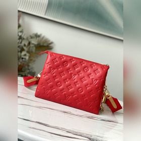 LV Модель： M57792 Красная сумка Coussin Small завершила весенне-