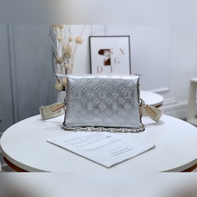 LV Модель： M57913 Серебристая сумка Coussin Small Блеснула на ве