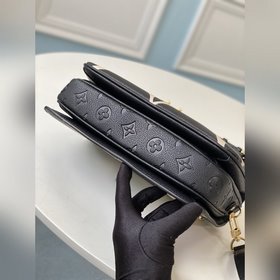 LV Модель M45385 Черный  Сумка Pochette Métis Сумка с крупным т