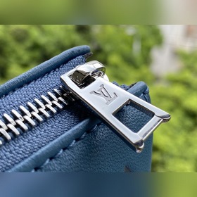 LV Модель M57790 Сине-серый  Coussin Маленькая сумка Из капсуль